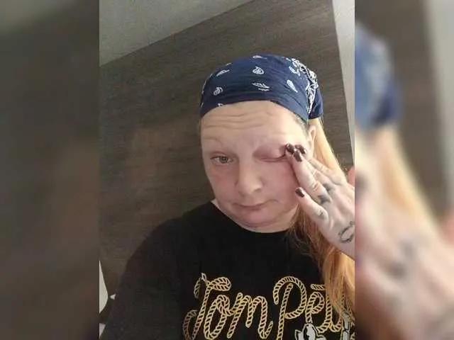 Adelaideskyy — Voyeurism,  wetter the better..p on my ass, a girl suckingmy tatas, domination,  thinking about you jerking it to me , open minded a must! Hmu
..u won't regret it