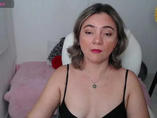 ana-milf — I am excited by the game of looks, the naughty conversations, and when they take their time to discover every corner of my desire; I adore sincere compliments and well -counted fantasies, tea encourages to discover what more drives me crazy?"