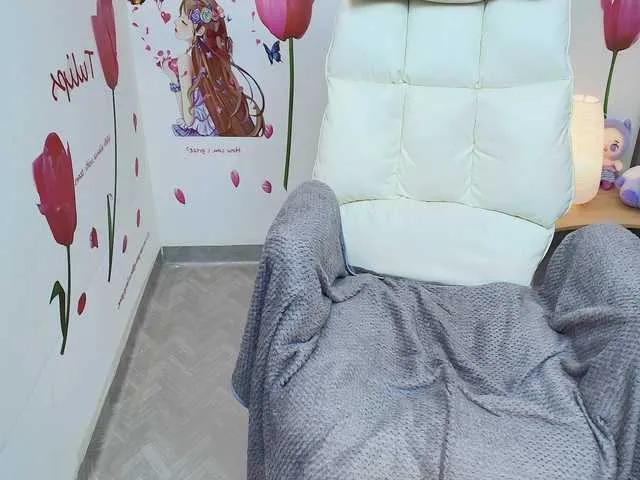 Angela19 on BongaCams