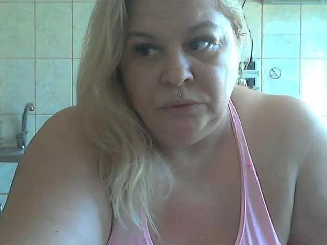 AriannaMilf on BongaCams 