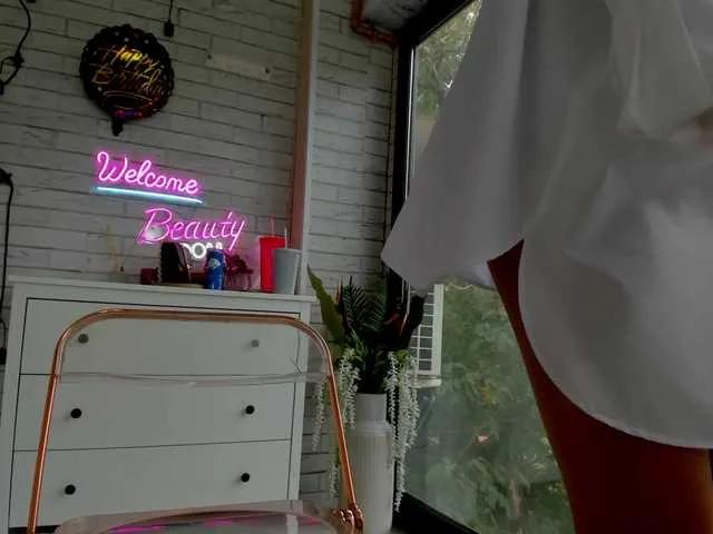 BritneyCharm — Freechat on BongaCams