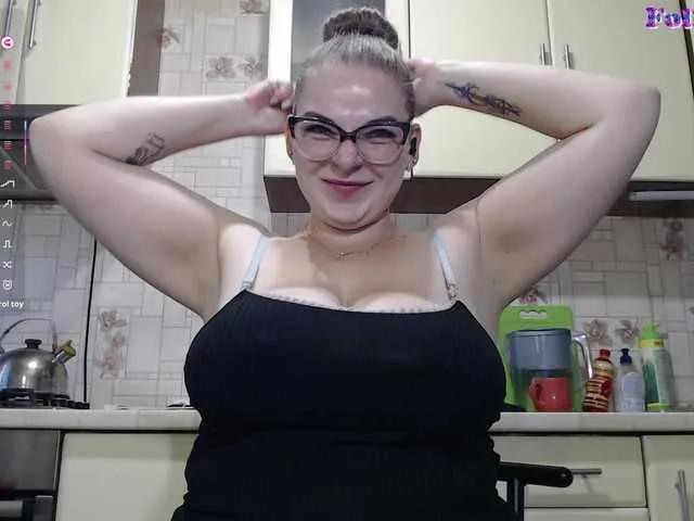 CarolinaDiamond33 — Freechat on BongaCams