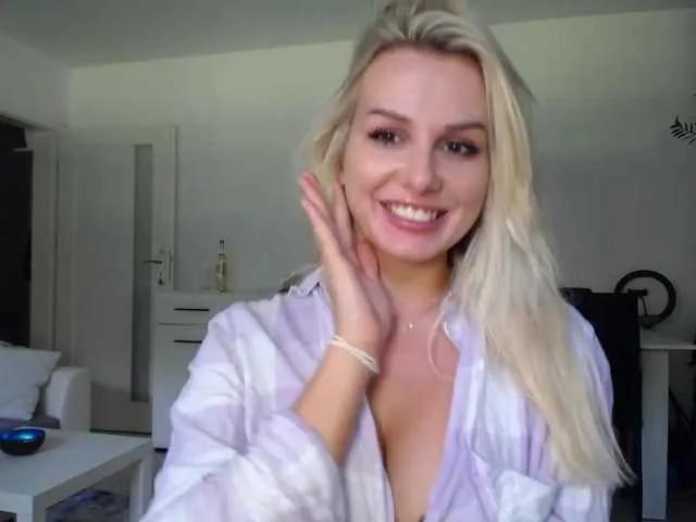 Cornelia22hot — domination, I'm open to fetishes, outdoor sex, threesomes, passionate dance and dirty talk