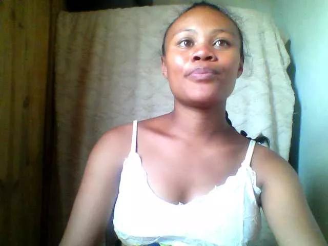 Dilliannah on BongaCams 