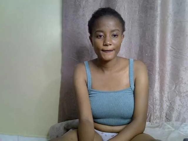 Fine-slimmy on BongaCams