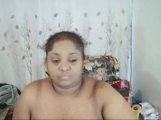 Indiantasha — PLAY WITH MY NIPPLES
