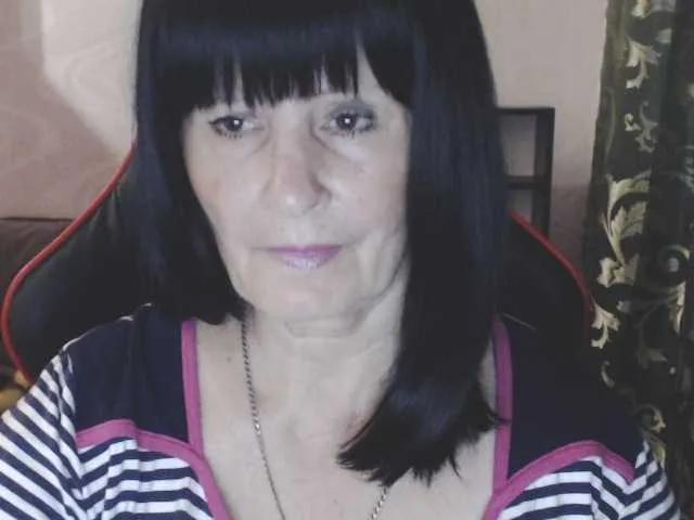 KatarinaGloss — Men who have something to offer to girl: kisses, touches, gifts