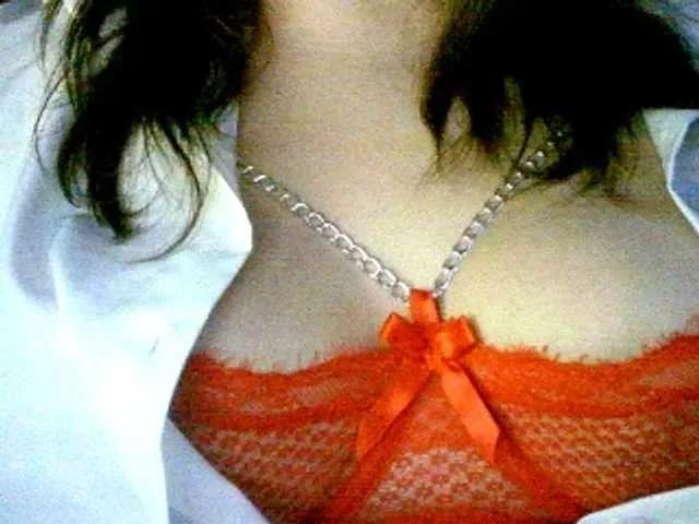 Lilbrandy1 on BongaCams 