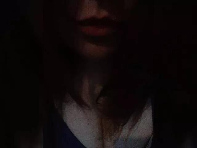 Lilbrandy1 on BongaCams 