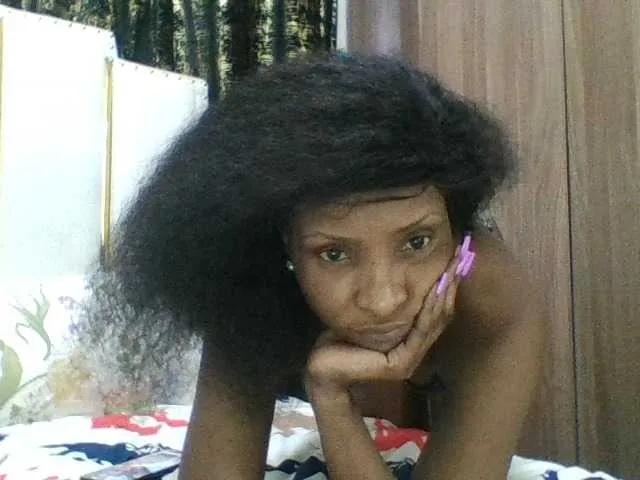 lovelylips on BongaCams