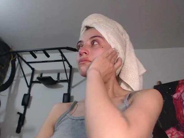 mariecam420 — Generous men, compliments, Kisses on the neck  ofcourse the vibes for my pussy. 
