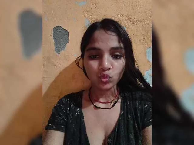 Tunnidelhi on BongaCams 
