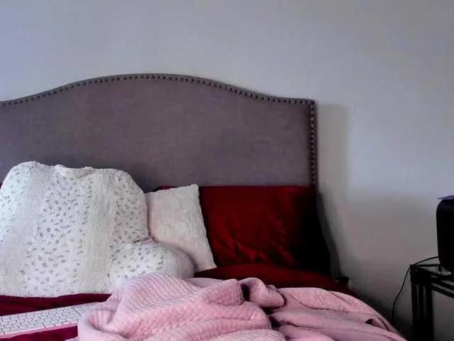 Yiauana — Sex, Dick IN my Mouth, Wet Pussy, Licking your dick... CUM all in my mouth... My tight wet puss wrapped around UR COCK!!!!