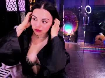 alma_pearl on Chaturbate 