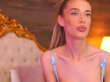 ellieredd on Chaturbate 