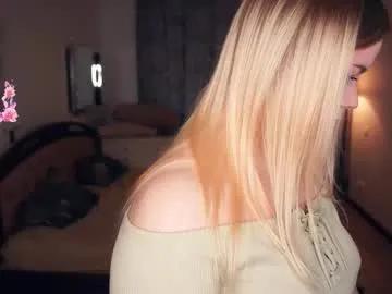 emelianae on Chaturbate 