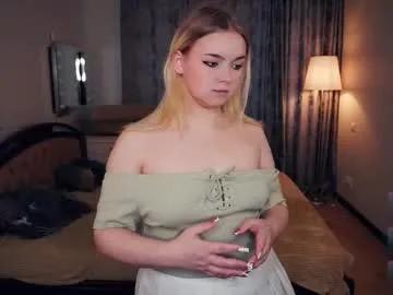 emelianae on Chaturbate 