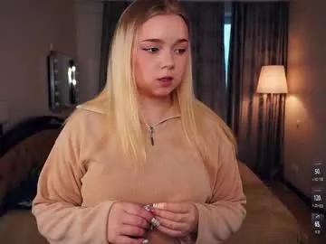 emelianae on Chaturbate 