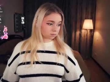 emelianae on Chaturbate 
