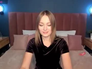 evelynpoole on Chaturbate 