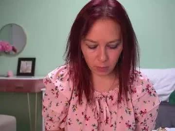 haileymoon85 — Get my vibes up and make me cum. You'll do too, haha! #milf #mature #italian #c2c #submissive