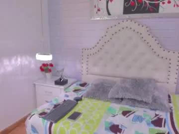 isisbrown_ on Chaturbate 