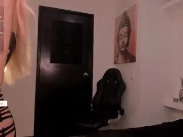 jenaa_ — Current Goal: fingers pussy close at 155 tokens -- Next Goal: Blowjob face cam -- Happy halloween  #latina #natural #squirt #18 #skinny