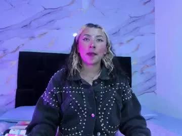 khaleesi_j — dildo in pussy [141 tokens left] #latina #plug anal #smalltits  #bigass