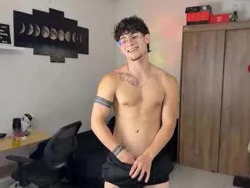 kisan_smith — Flash dick #bigcock #muscle #kind #master #str8 [49 tokens left]