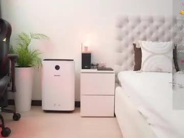 kissing33 — Neverending Nut November  FAV: 111/222/444/666/888  #bigboobs #squirt #18 #bigass #anal #fuckmachine -- use /tipmenu & /posmenu  [1240 tokens to goal]