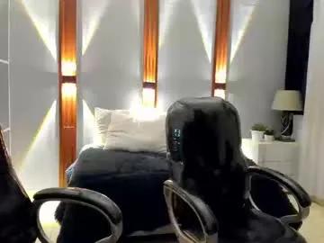latin_boy_nick — GOAL: kiss frances [15 tokens remaining] Welcome to my room! #cum #gay #18 #young #couple