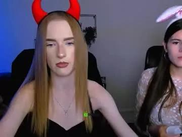 lizzie_boom — GOAL: dance with nice music [13 tokens remaining] Welcome to my room! #brunette #skinny #mistress #18 #lovense