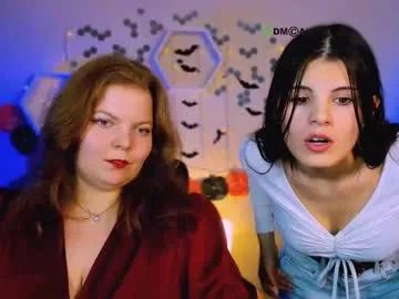 lizzie_boom — GOAL: make me happy [34 tokens remaining] Welcome to my room! #latina #sph #bigboobs #18 #lesbian