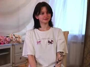 melvinolthoff — Goal: Lets see my outfit today? / Hi! My name is Maria, #18 y.o. i'm #new here. #smalltits , #shy and #teen girl [21 tokens remaining]