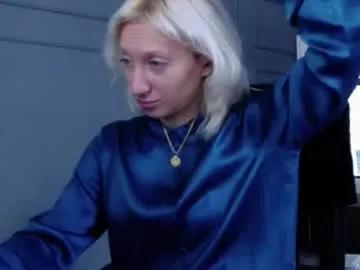 natalie_bitton — 88/77/66my special levels that gets me in a hotter mood!Try them on and let's see if u think u can make me cum? #french #british #blonde #office #squirt