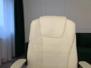 sarah2101 — #bigboobs #milf #lovense #private #skinny