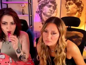 sarahholly on Chaturbate 