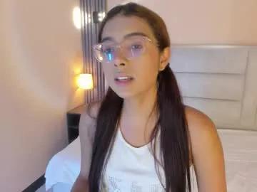 sarasaenz_99 on Chaturbate 