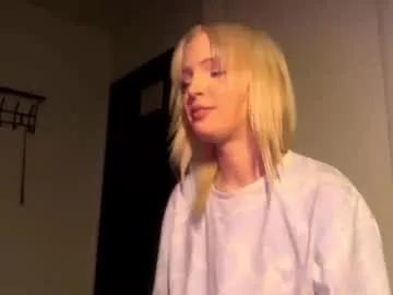silvanahonohan — 5rd day here!Show my pube and tease my panties ! #new #blonde #18 #teen #nude [288 tokens remaining]