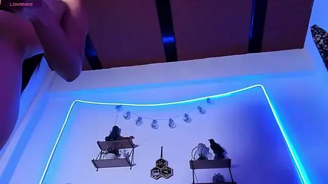 77Neferkitty77 on StripChat 