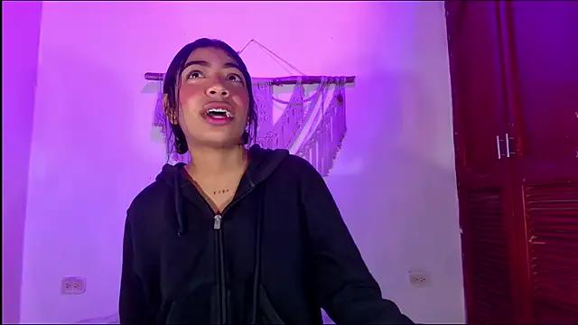 anais_tgn on StripChat 