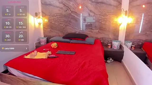 Analiasmith89 on StripChat 