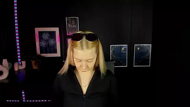 Annabelle_Art on StripChat 