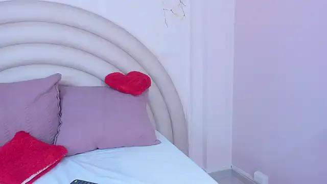 BellaaRos on StripChat 