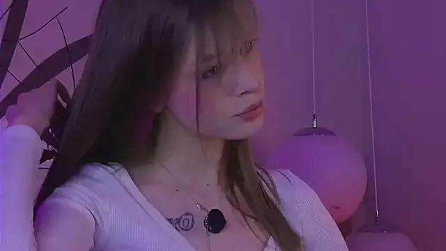 BellaSecrett on StripChat 
