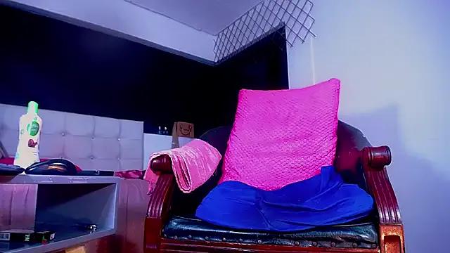 bellatrixx_69 on StripChat 