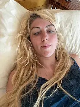 CelestialRuby on StripChat 