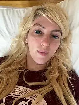 CelestialRuby on StripChat 