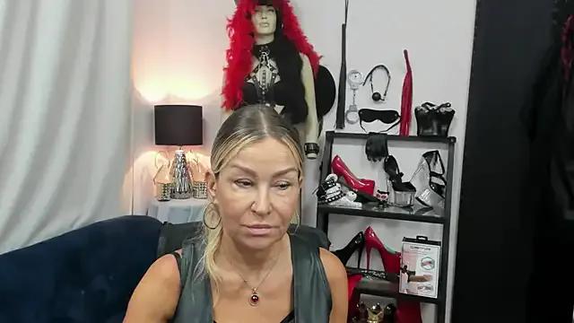 crystaLUX — get that magical body in motion <3