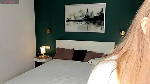 EditaBand — Punish me and make my ass red